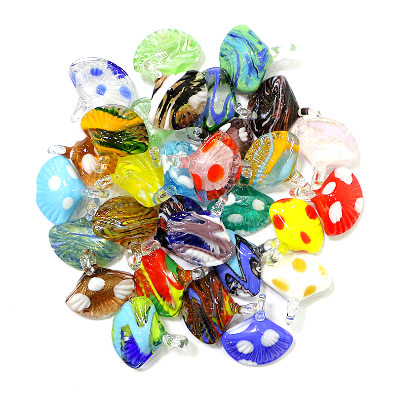 Marine Aquarium Europe - Mini-Muschel-Glasanhänger, niedliche Meereslebewesen-Charms für DIY-Bastelarbeiten, Schmuckherstellung,